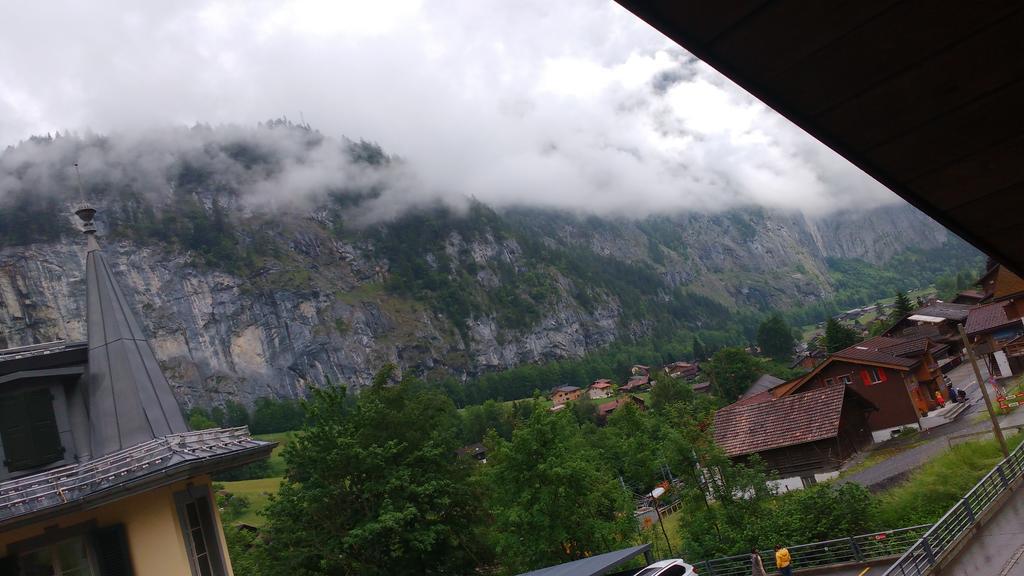 Base Cafe Daire Lauterbrunnen Dış mekan fotoğraf