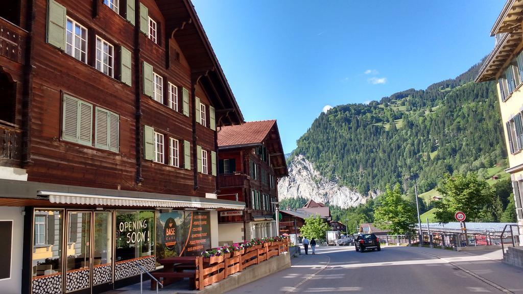 Base Cafe Daire Lauterbrunnen Dış mekan fotoğraf